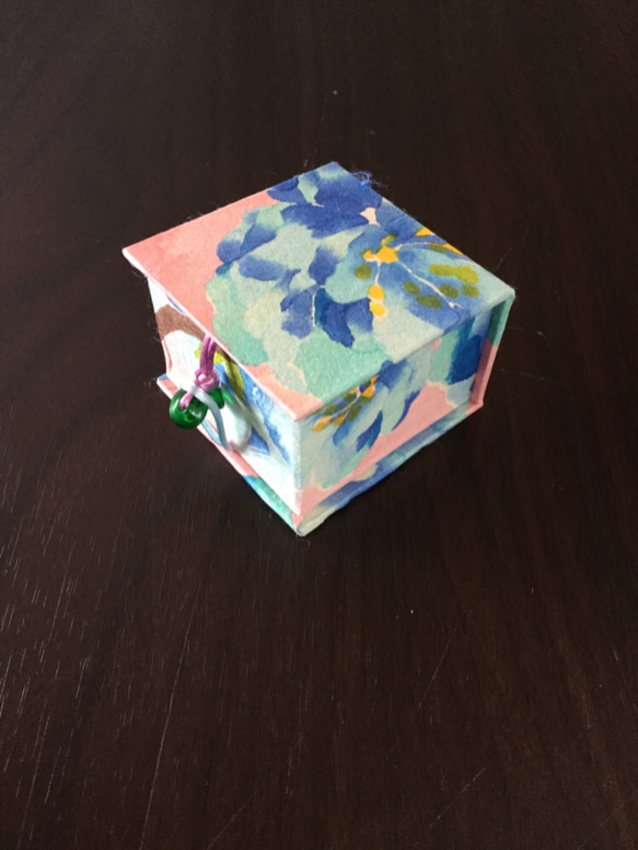 和紙小箱(ブック型) 小 桃花ー青 2枚目の画像