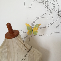 和紙の蝶々　マグネット　黄b 1枚目の画像