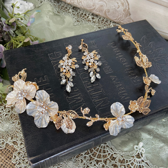 イネスイヤリング/ピアスTE-09|小枝 リーフ 花 フラワー 結婚式 ウエディング 大ぶり パーティー 披露宴 花嫁 14枚目の画像