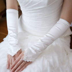 【販売終了】サテン フィンガーレス グローブ・肘下 ⑫|結婚式 挙式 花 レース ロング  ウエディング 花嫁 2枚目の画像