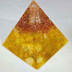 ≪受注制作≫シトリン【きんうんUP・商売繁盛・浄化】ピラミッド型 オルゴナイト 2枚目の画像
