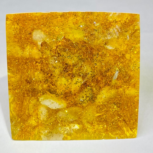 天然水晶（レモンシトリン）5cmピラミッド