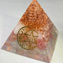 恋愛運UP・癒し・リラックス】三日月＆星 ピラミッド型 オルゴナイト  