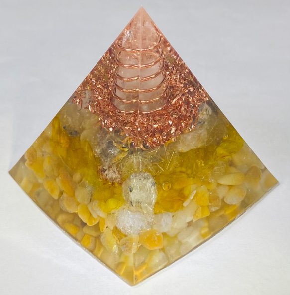 【きんうんUP・リラックス】フラワーオブライフ六芒星 ピラミッド型 オルゴナイト 3枚目の画像