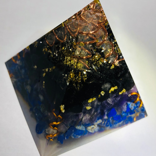 ●オリジナルピラミッド型オルゴナイト●　願いに合わせたオルゴナイト オルゴナイト ピラミッド型 ブラック オニキス 水晶 天然石 癒し