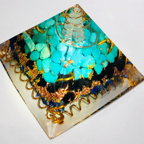 邪気払い 強波動 ピラミッド オルゴナイト 邪気払い・魔よけ】黄金比ピラミッド型 オルゴナイト その他置物