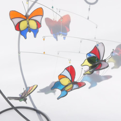 ステンドグラス「四頭の蝶のモビール」 8枚目の画像