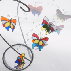 ステンドグラス「四頭の蝶のモビール」 10枚目の画像