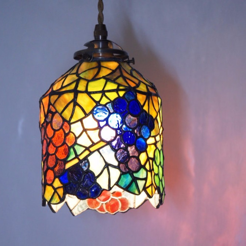 葡萄のペンダントランプ ステンドグラスランプ 【公式通販】