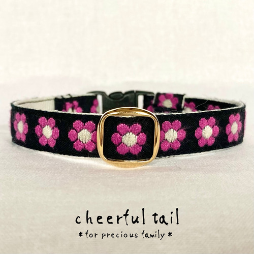 猫首輪＊レトロな花柄刺繍(ブラック×ピンク) リード・首輪 cheerful 