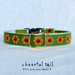 【アウトレット】シュシュ首輪(レトロ花柄) レトロフラワー・お花モチーフ首輪（オレンジ首輪×レッド花びら