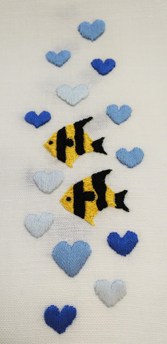 麻混 手刺繍半襟  熱帯魚 1枚目の画像