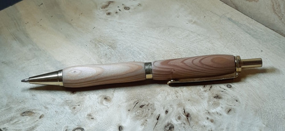 木製ペン ノック式ボールペン/0.7㎜シャーペン兼用 屋久杉  ガラスコート仕上げ 3枚目の画像