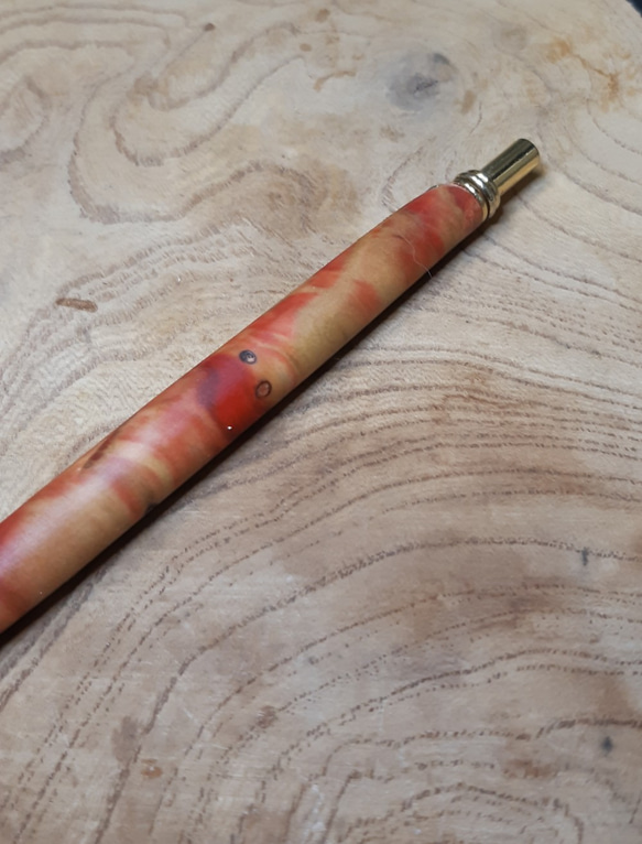 【アウトレット】木製シャーペン0.5㎜ボックスエルダー  蜜蝋クリーム仕上げ。 4枚目の画像