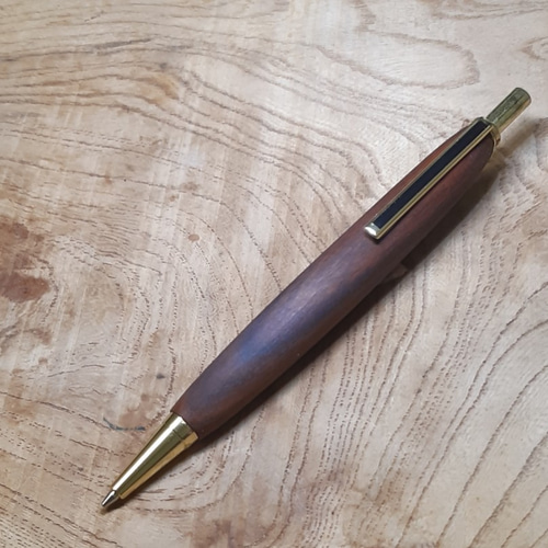 木軸0.5㎜シャーペン/0.7㎜ボールペン 神代桜＆神代欅蜜蝋クリーム仕上げ。 木軸シャーペン 0.5㎜神代桜&神代セン蜜蝋クリーム仕上げ ペン