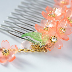 透明桜のヘアコーム 1枚目の画像