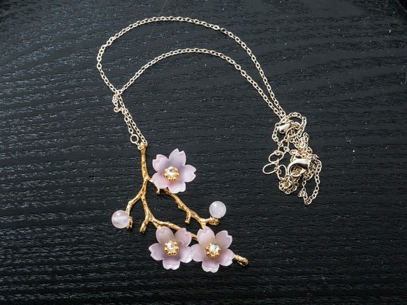 桜の枝ネックレス 4枚目の画像