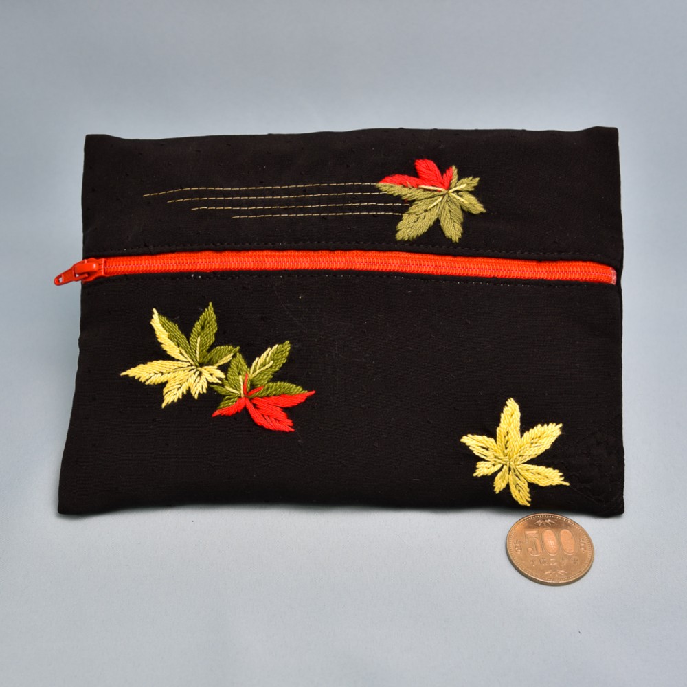 正絹手刺繍ポーチ　No.07