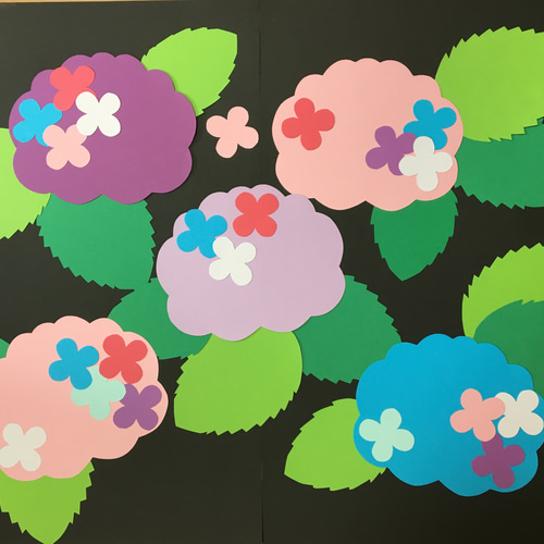 アジサイの壁面飾り 紫陽花 6月壁面 保育 幼稚園 高齢者施設 デイ