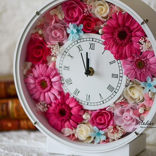 ピンクのガーベラ＆薔薇とブルースターが可愛い花時計 結婚祝いや新築