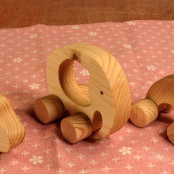 木製プッシュトイ　かばさん 3枚目の画像