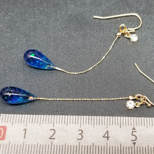 9》紺碧の雫 耳飾り✨【華奢Ver.】ピアス/イヤリング/しずく 9》紺碧の雫 耳飾り✨【華奢Ver.】ピアス/イヤリング/しずく