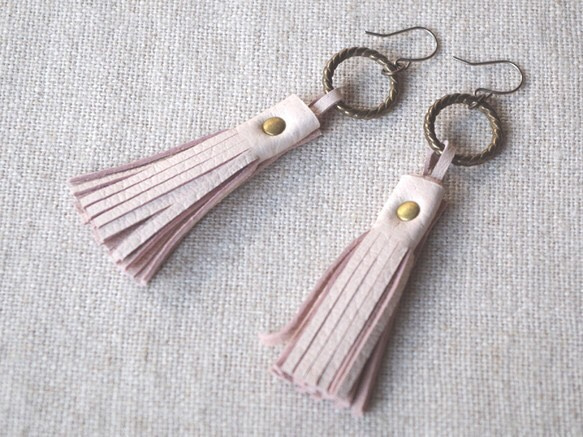 tassel pierce Pink 第1張的照片