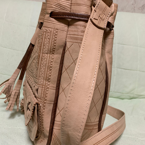 モロッコショルダーバッグ山羊革で軽くて丈夫 ショルダーバッグ