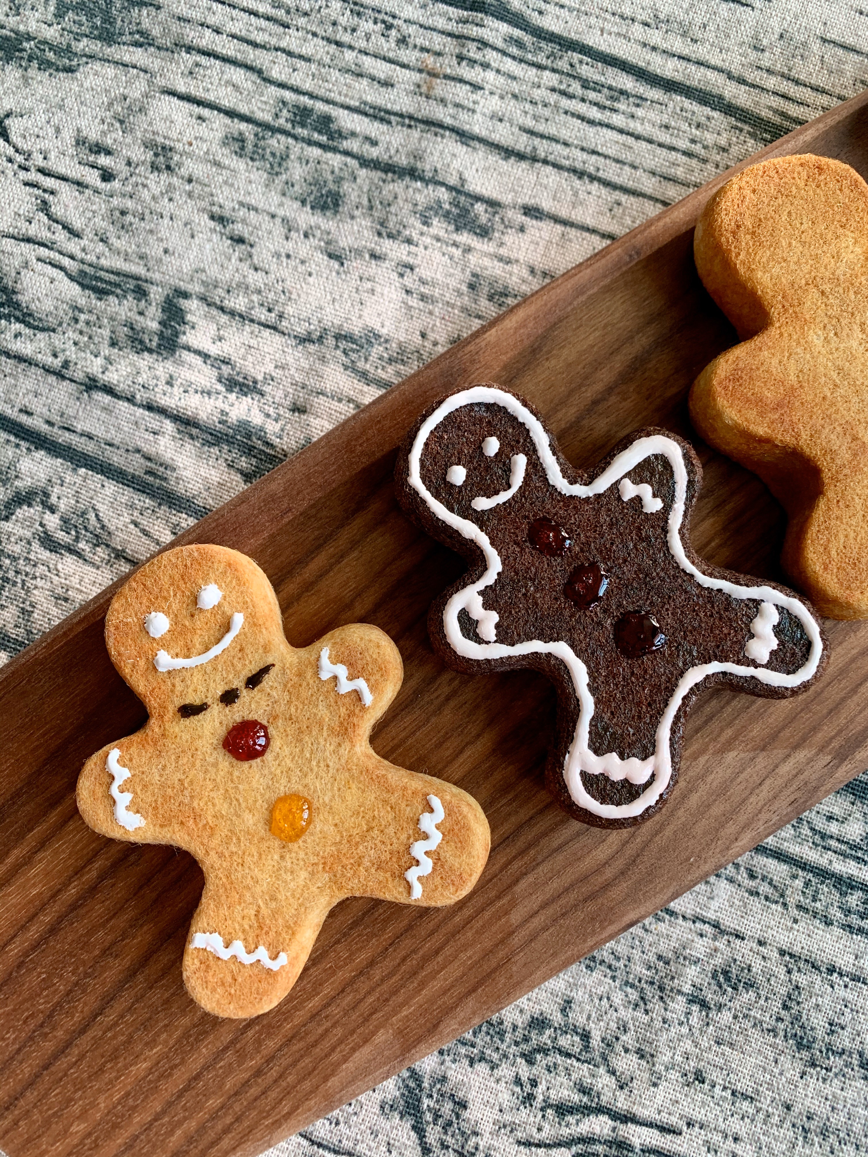 完売品•新品】COACH ジンジャーブレッド マン バッグ チャーム 新品