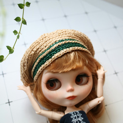 Blythe beret hat小布娃娃文青風格乳白色貝雷帽加小葉子裝飾純手工勾針編織可愛清純BJD Licca接受訂製 第4張的照片