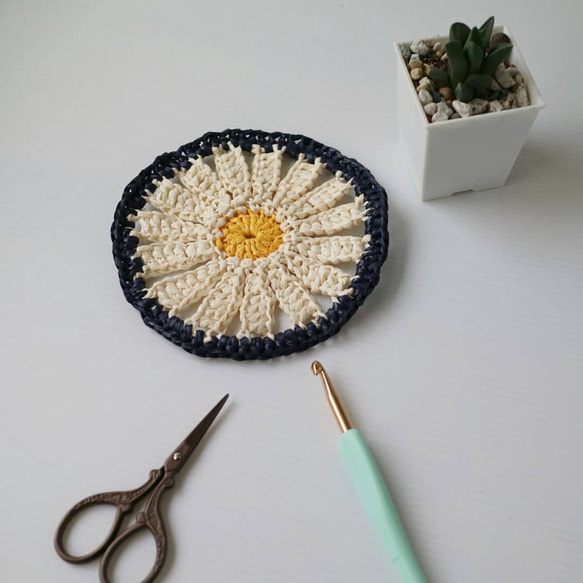 鉤針編織花朵杯墊DIY kit 含材料包工具與教學影片 第1張的照片
