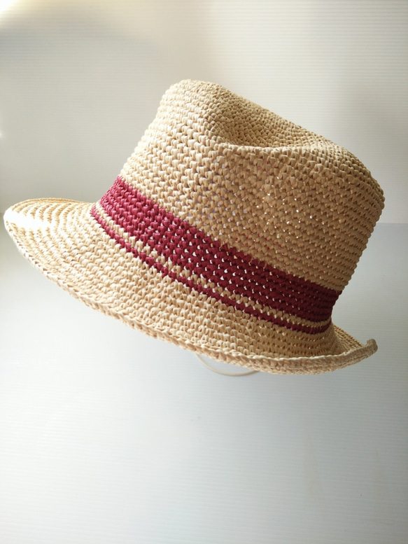 男性用帽子 手作りかぎ針編み麦わら帽子 サンハット ラフィア麦わら帽子 ベージュ メンズ帽子 ファッション 紳士帽子 帽子 カッ 2枚目の画像