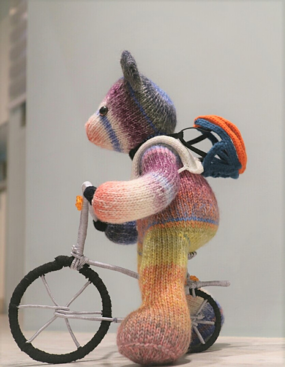 熊愛腳踏車手手工編織泰迪熊熊娃knitted teddy bearテディベア玩偶娃娃收藏訂製 第3張的照片