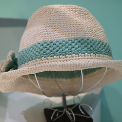 hat for woman手工鉤針編織草帽遮陽帽拉菲亞草帽米色女帽婦人帽子情侶帽茶花生日禮物交換禮物母親節禮物有時尚有形 第2張的照片