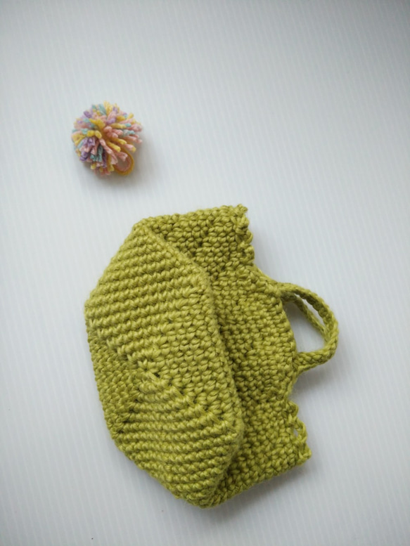 小さな人形エメラルドグリーンのトートバッグ手編みかぎ針編み手作りミニバッグ小銭入れキーバッグ場所小さなもの交換ギフト誕生日ギフト 4枚目の画像