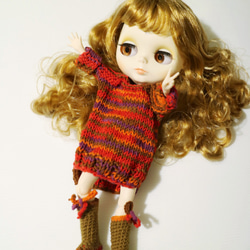 ブライス小さな布製 6 点人形手編み人形ファッション衣類の組み合わせ (毛皮の帽子、長いセーター、ブーツ、小さな下着を含む) 2枚目の画像
