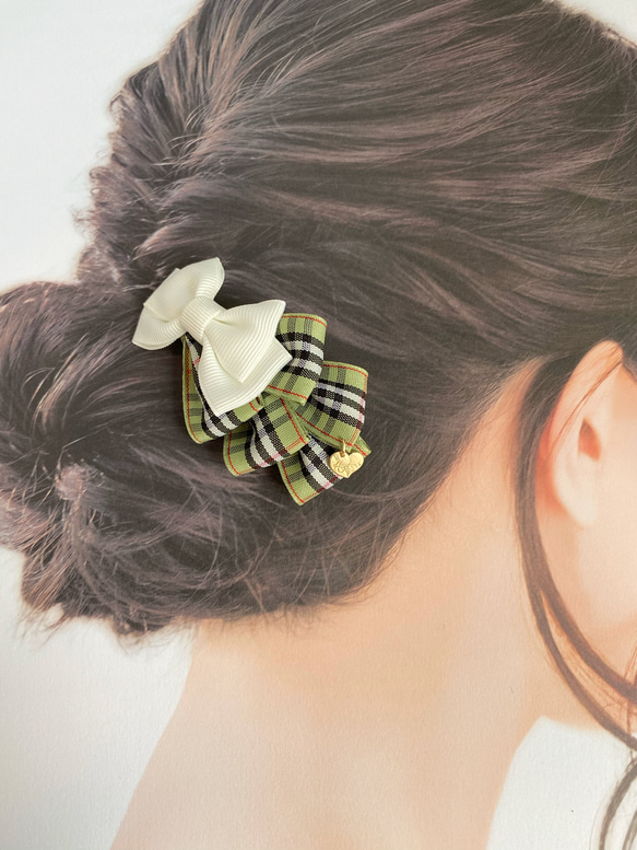 タータンチェックリボンのヘアアクセ ♡カーキ系　ミニバレッタorクリップ 2枚目の画像