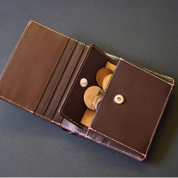 【経年変化を楽しむ：ダークブラウン】ベビーバッファロー本革製 二つ折り財布　MK-3008-BS-1 7枚目の画像