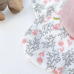 鬱金香粉紅小領子 寶寶六層紗花型圍兜 第2張的照片