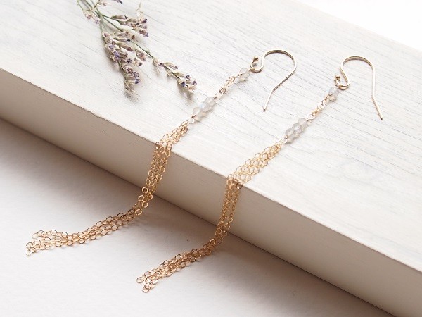 relax・ラブラドライトのロングピアス（14kgf）／イヤリング