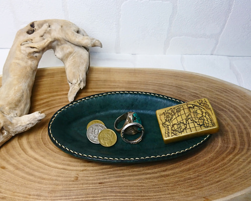 【小物、アクセサリー置きに】レザートレイ 小物入れ メガネ置き