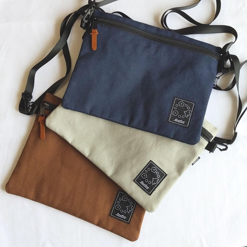 全3色》帆布サコッシュ ショルダーバッグ かばん キャンバス 本革  