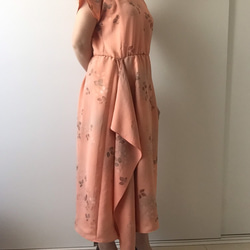 着物リメイク サーモンオレンジのスタンドカラードレス 2枚目の画像
