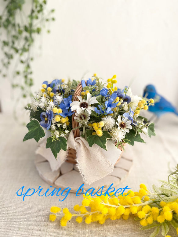 spring basket  〜ミモザと春の小花たち〜　【アート】 1枚目の画像