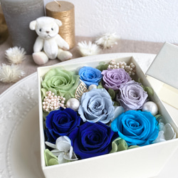 【プリザーブドフラワー】〜Box flower〜 ブルー・グリーン＊小さな花の贈り物＊　シースルーフラワーボックス 2枚目の画像