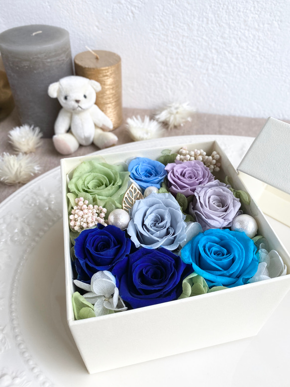 【プリザーブドフラワー】〜Box flower〜 ブルー・グリーン＊小さな花の贈り物＊　シースルーフラワーボックス 2枚目の画像