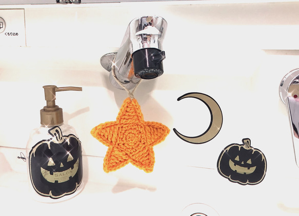 星✩アクリルたわし✩大  (黒とオレンジの2個セット)★  ハロウィンcolor   creema限定✩ 2枚目の画像