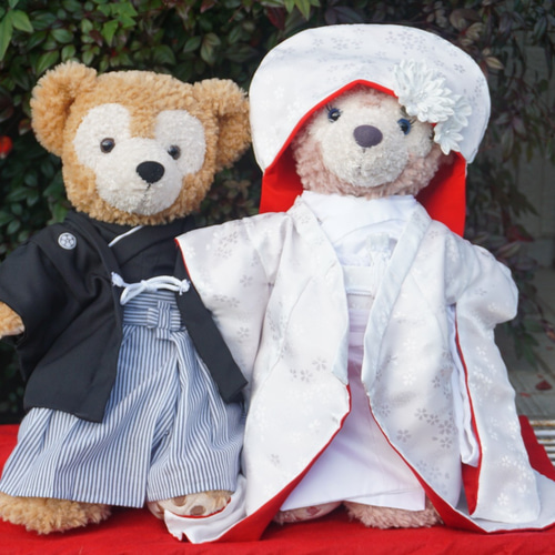 ダッフィー＆シェリーメイのウェディング衣装 羽織袴と白無垢 裏赤  