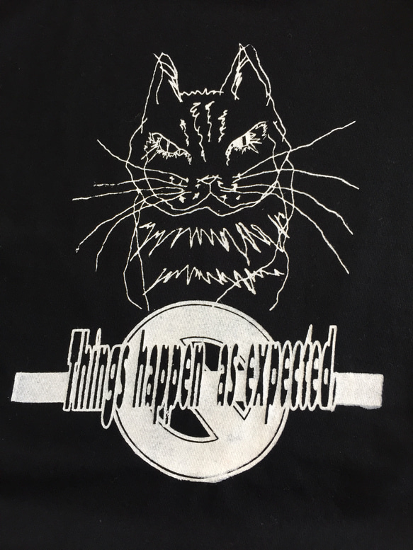 【2枚以上購入で30%OFF】 コットンオリジナルTシャツ　cat gang(ねこギャング) 2枚目の画像