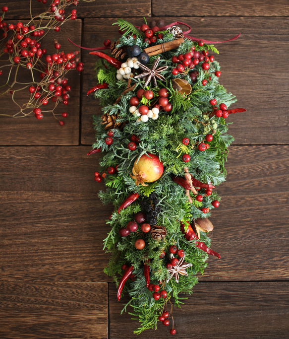 バラの実と唐辛子の赤いクリスマススワッグ✳︎壁掛けリース リース